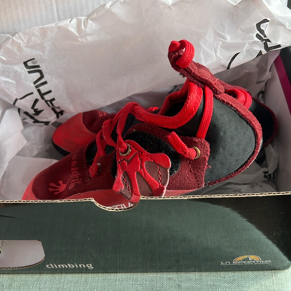 La Sportiva kids climbing shoes